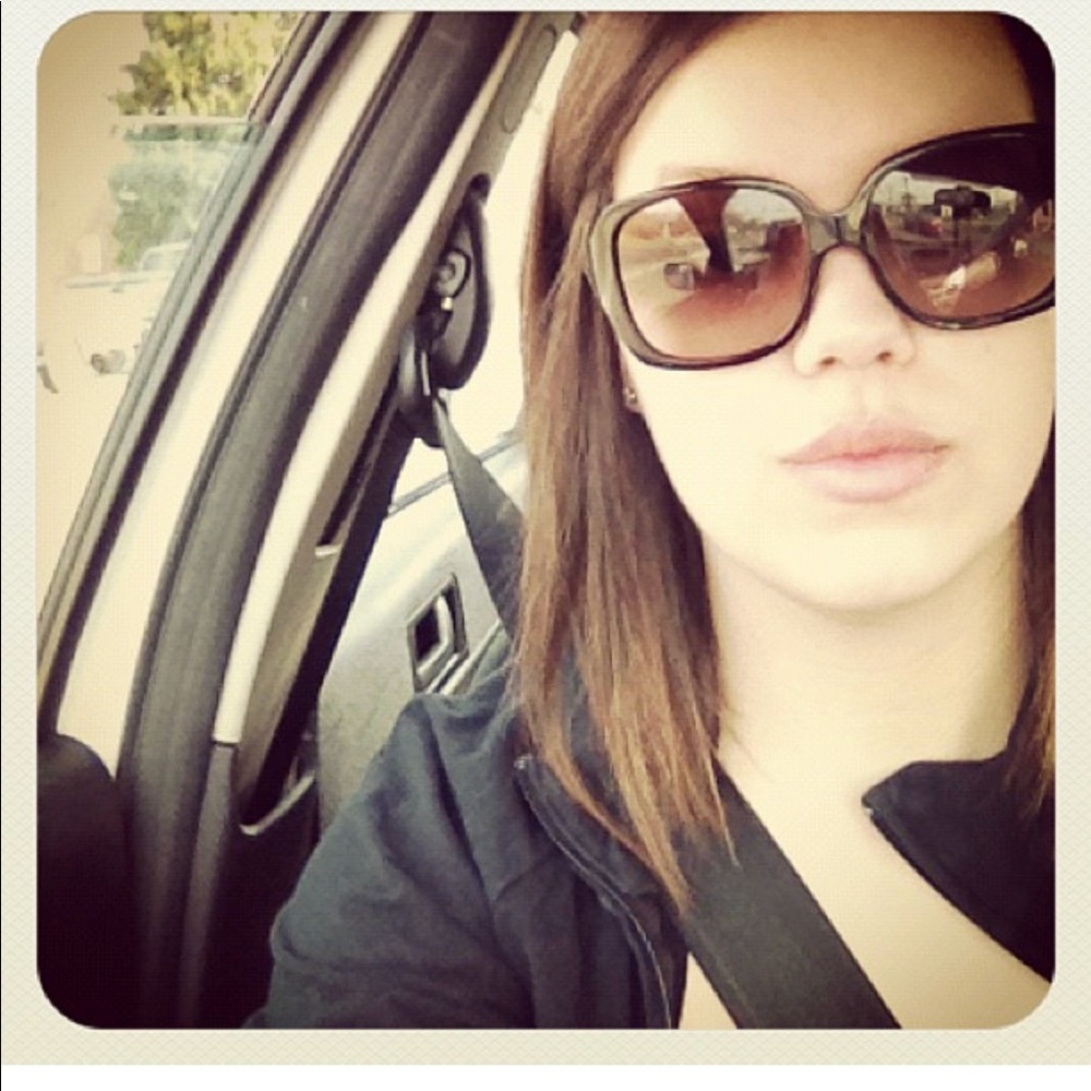 Meet your Posher, Lynn